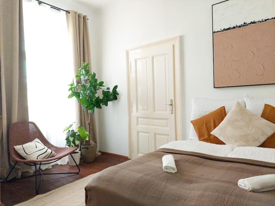 Big Garden Apartment, 10 Minutes To U4 And U6 Apartament